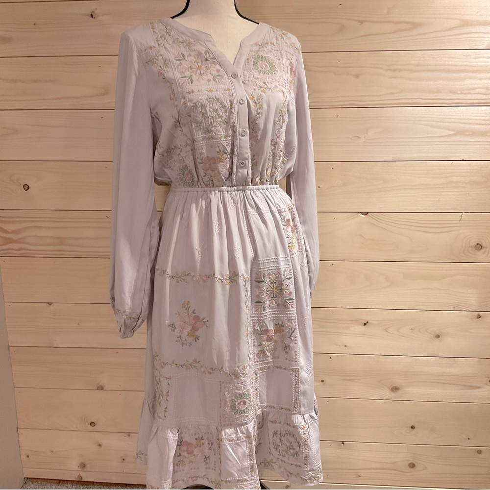 🆕NWT Savanna Jane Embroidered Dress, size Medium